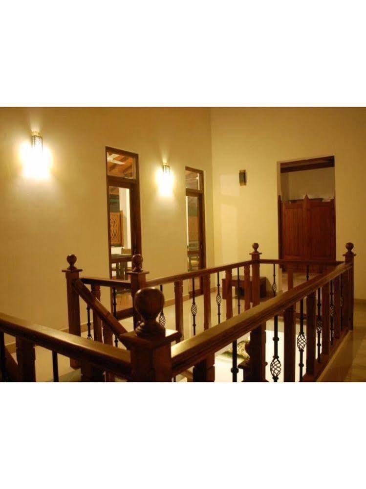 Vista Liyya Residence Канди Екстериор снимка
