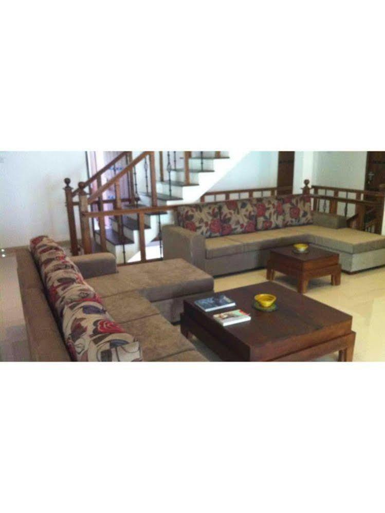 Vista Liyya Residence Канди Екстериор снимка