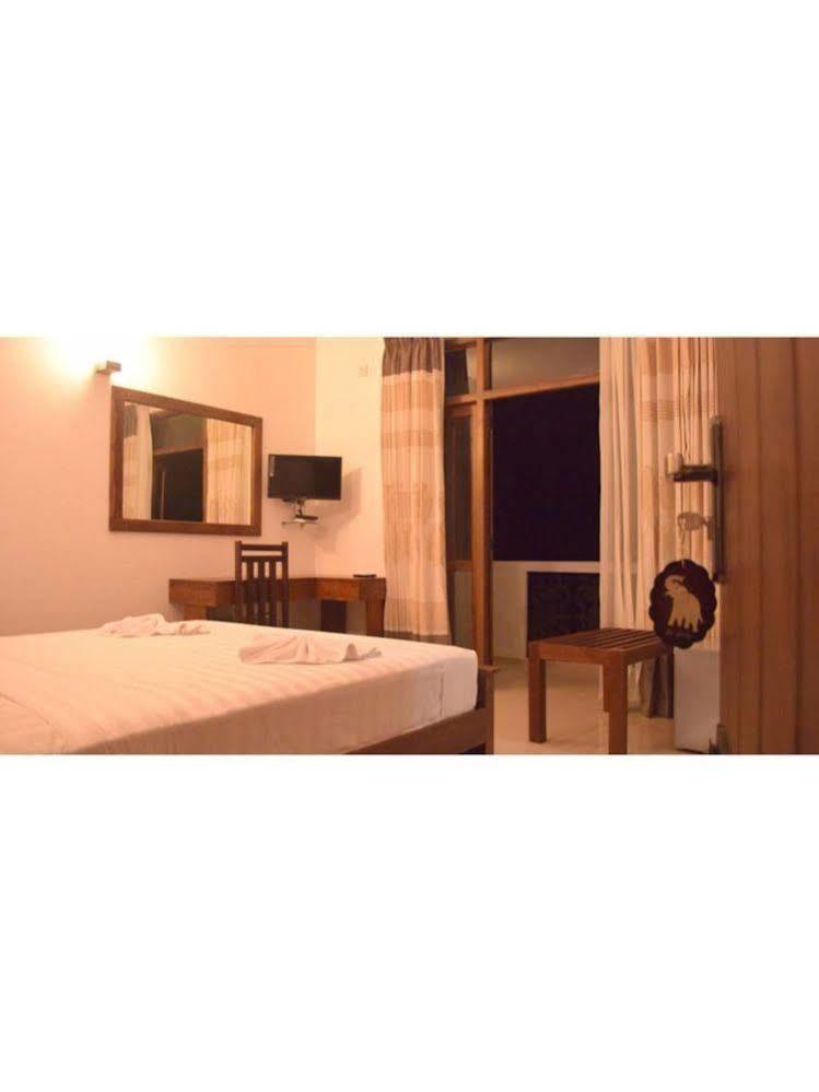 Vista Liyya Residence Канди Екстериор снимка